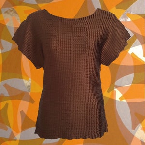 Funky Metallic Bronzy Brown Top • Fully Pleated for Awesome Texture • Super Stretchy • Simple Shape, Hardly Any Seams • Great Looking Top!