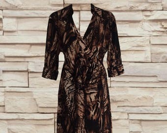 Vintage 90's Safari Print Dress • Wrap Dress with Ruching at Waist and Collar • Cuffed Half Sleeves • Animal Print - Tiger / Leopard