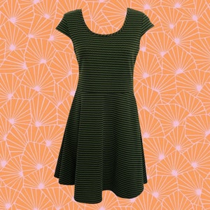 Vintage 90&#39;s Green & Black Striped Dress • Tiny Chevron Print • Scoop Neck • Cap Sleeves • Circle Skirt • Super Cute