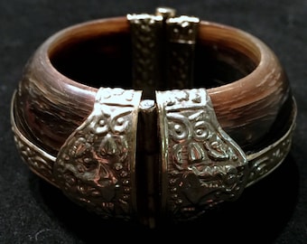 Vintage 80's Indian Wood and Patterned Silver Metal Cuff Bracelet • Hinged with Pin Closure • Half Inch Thick • Hippie Boho Style