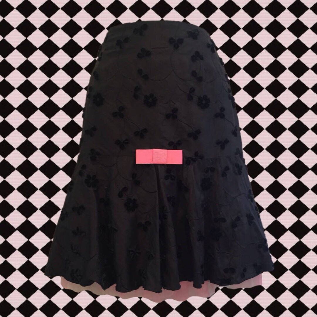 Super Cute Black on Black Skirt With Bubblegum Pink Details • Pink ...