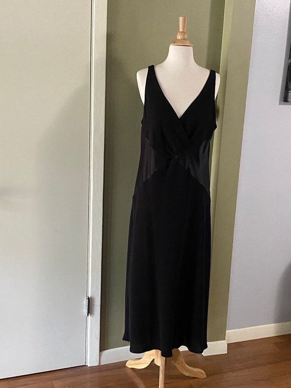 Black Sleeveless Evening Dress - Gem