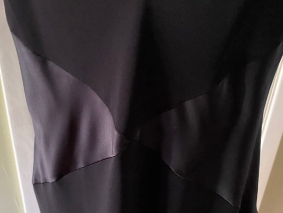 Black Sleeveless Evening Dress - image 8