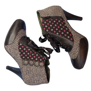 Zip Up Bootie Heels By Betsey Buttons/Upper Leather/Man Made Balance/Wooden 2.5&quot; Heel/Size 7.5 U.S.