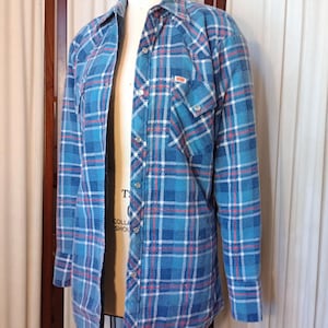 Vintage 70s Western Flannel Jacket With Pockets/Classic Snap Button Closure/Classic 70s Collar/Quilted Lining/Ely Plains/Men&#39;s Size Small