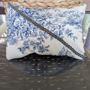 Fancy Flower Pillow