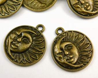 5 Pieces - 29x25mm Antique Bronze Sun And Moon Pendant - Sun - Moon - Bronze Pendants - Charms - Jewelry Supplies - Craft Supplies