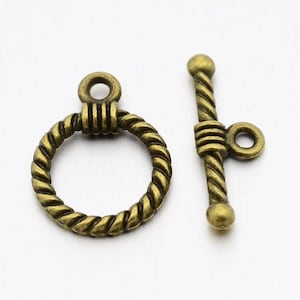 10 Sets - Antique Bronze Toggle Clasps - 19mm x 14mm  x 3mm- Findings - Clasps - Closures - Toggles - Jewelry Supplies