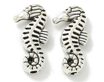 20 Pcs - 15x7.5x3.5mm Tibetan Silver Seahorse Spacer Beads  - Jewelry Making Supply