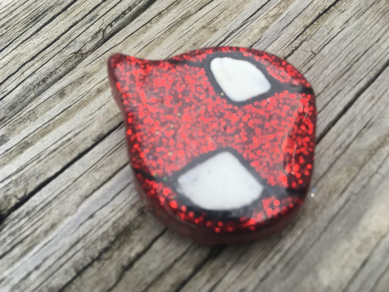 Chibi Deadpool Pin