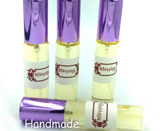Handmade Blessing Oil: Magical Good Luck Perfume (10 ml)
