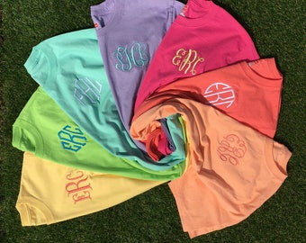 vinyl monogram shirt ideas