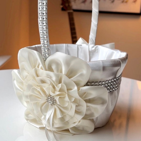 Bling Flower Basket Flower girl Basket Ivory Flower Basket Ivory Wedding Basket Bling Basket with Flower Girl Gift Proposal Baskets