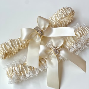 Ivory Bridal Garter Set, Gold Wedding Garter Set, Wedding Garters, Ivory Prom Garters, Bridal Bridal shower Gift, Toss Keepsake Garter