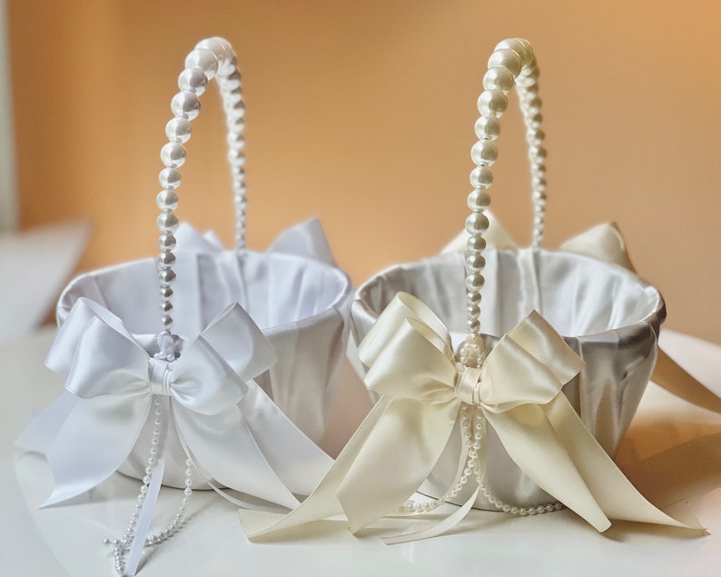 ivory or white wedding baskets with pearl handle