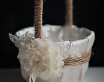 Rustic Flower Girl Basket \ Rustic Wedding basket \ Rustic Petals basket \ Rustic Ring Bearer Pillow  \ Wedding Basket, Burlap Basket