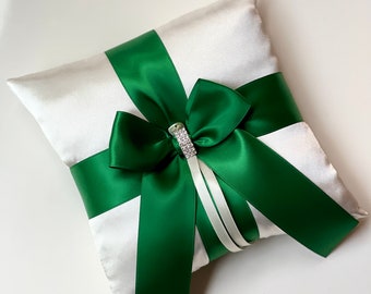 Emerald Ring Bearer Pillow, Green Ring Pillow, Emerald Wedding Ring Pillow, Green Wedding Pillow, Green Ringkissen Custom Ring Pillow Holder