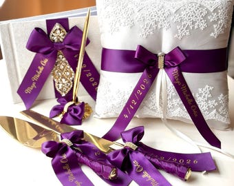 Zestaw poduszek Plum Quinceañera, poduszki Plum Gold Quince Tiara, zestaw do serwowania tortu, księga gości i długopis, spersonalizowana księga gości Mis Quince Cojines Quince