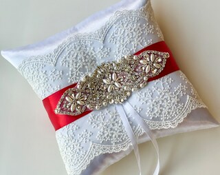Cestino Portafiori Da Sposa In Raso Rosso Con Fiocco E Strass - 22x13 Cm