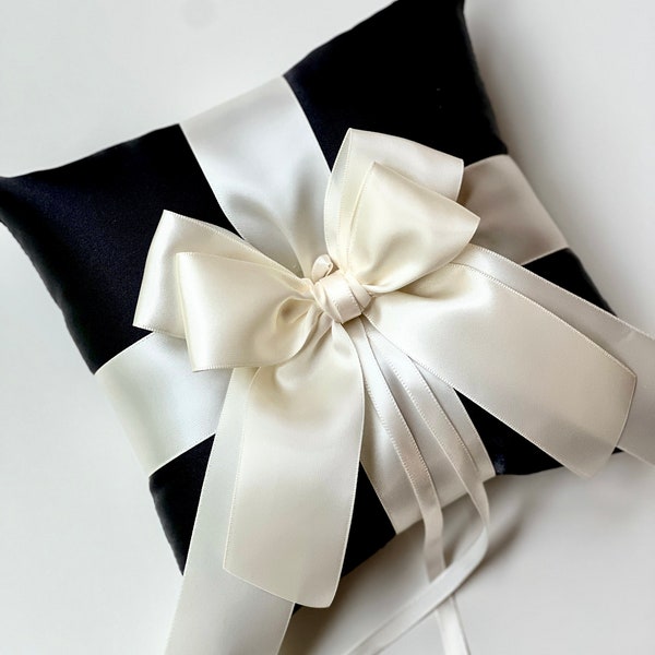 Ring Bearer Pillow Black Ivory Wedding Ring Pillow Black Ring Pillows, Custom Ring Pillow, Black Ringkissen, Ring Bearer Gift, Proposal