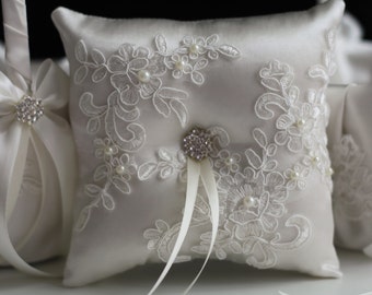 Ring Bearer Pillow / Lace Ring Pillow Wedding Pillow Ivory / Ivory Lace Bearer Pillow for Rings / Lace Ring Holder / Lace Ringkissen