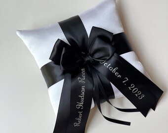 Ring Bearer Pillow White Black Wedding Pillow Black Wedding Ring Pillow Personalized Ceremony Ring Pillow Ring Bearer Gift Proposal