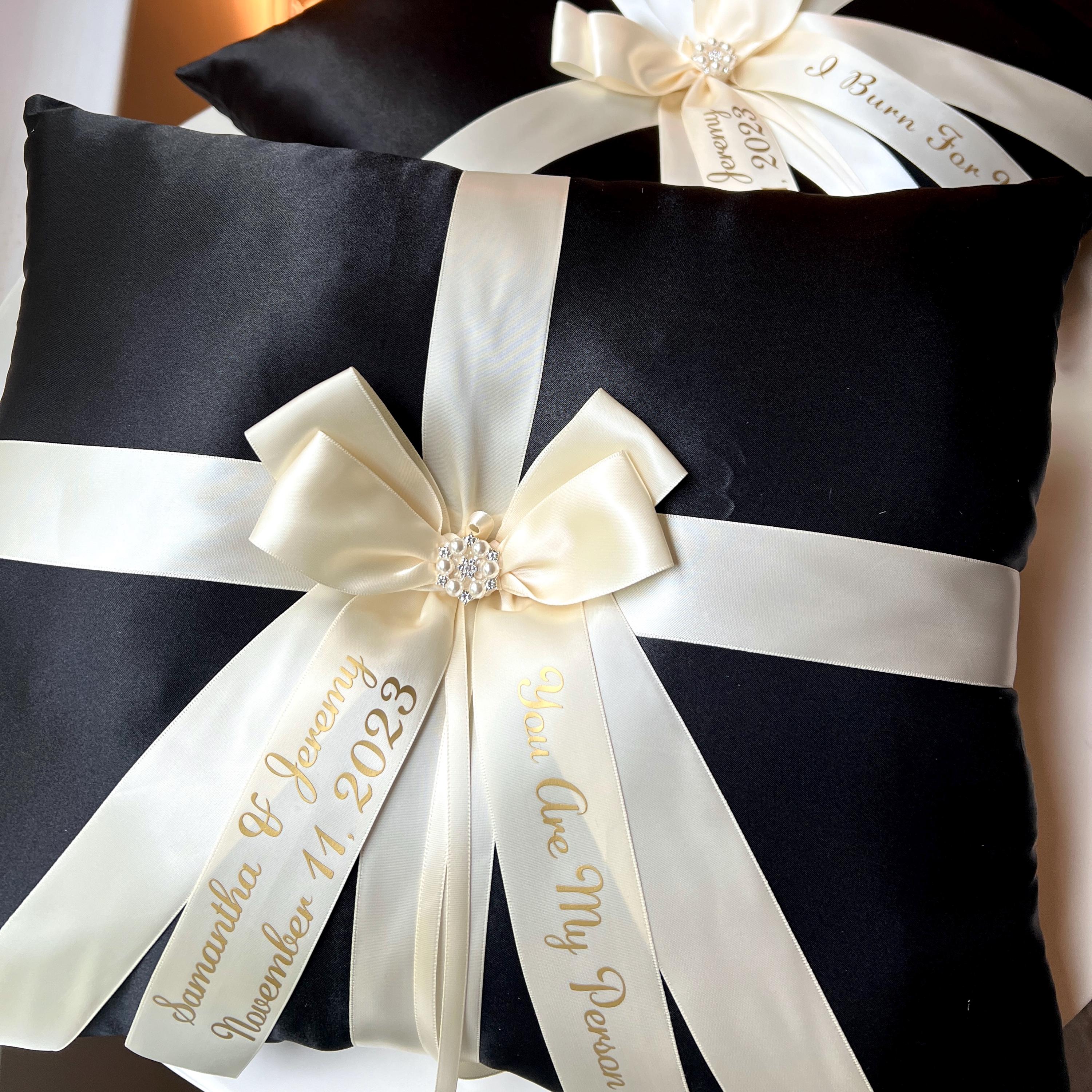 Pearl Flower Girl Basket Black Ivory Wedding Basket Black Flower Basket with Personalization Pearl Handle Basket Flower Girl Gift Proposal