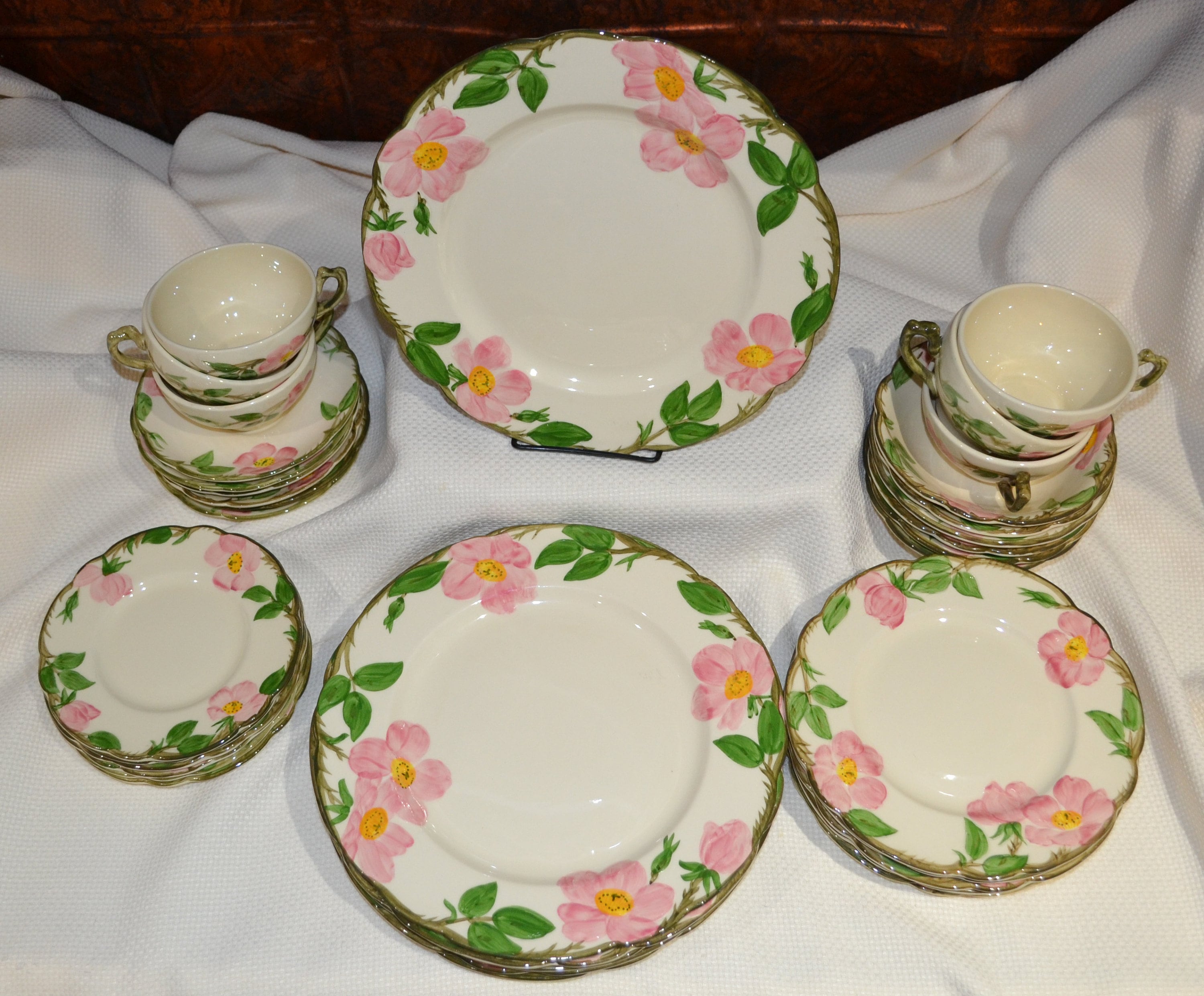 Franciscan Desert Rose Dinnerware Set: 36-piece Hand-painted USA