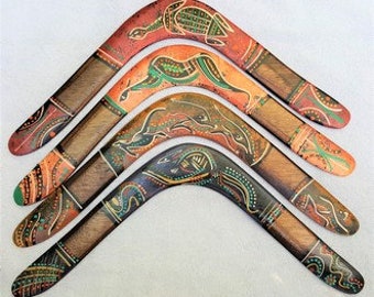 Aboriginal handgeschilderde terugkerende boemerang.