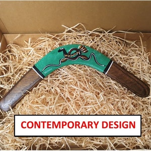 Gift boxed returning boomerang |with card |choose left or right handed throwing