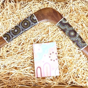 Australian made Aboriginal hand painted hunting boomerang – dot art design