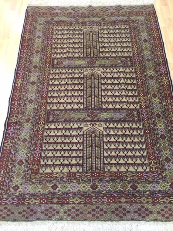 4'2" x 6'2" Pakistani Echelo Oriental Rug - Very Fine - Hand Made - 100% Wool