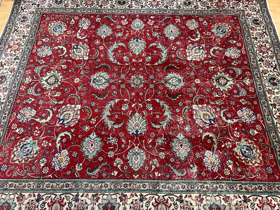9'9" x 11'3" Turkish Oriental Rug - 1950s - Hand Made - 100% Wool