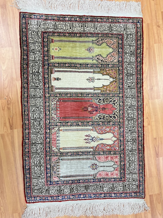 2'1" x 3'1" Turkish Hereke Prayer Oriental Rug - 500 KPSI - Hand Made - 100% Silk