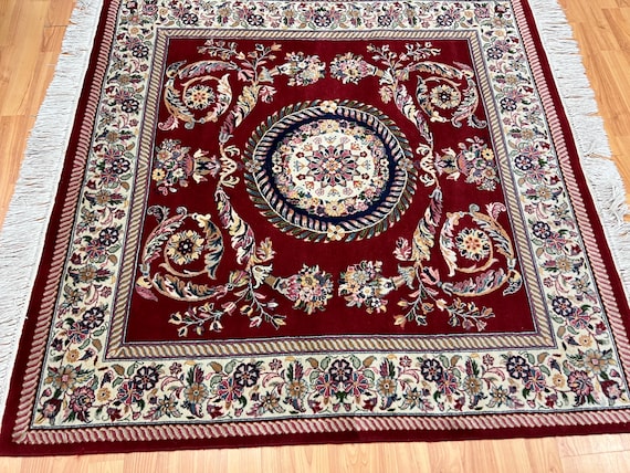 4'1" x 4'1" Pakistani Tab riz Square Oriental Rug - Hand Made - 100% Wool