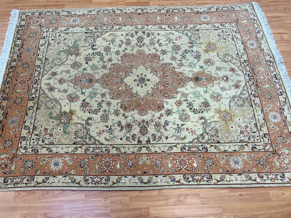 5' x 6'9" Turkish Floral Oriental Rug - 400 KPSI - Wool and Silk - Hand Made