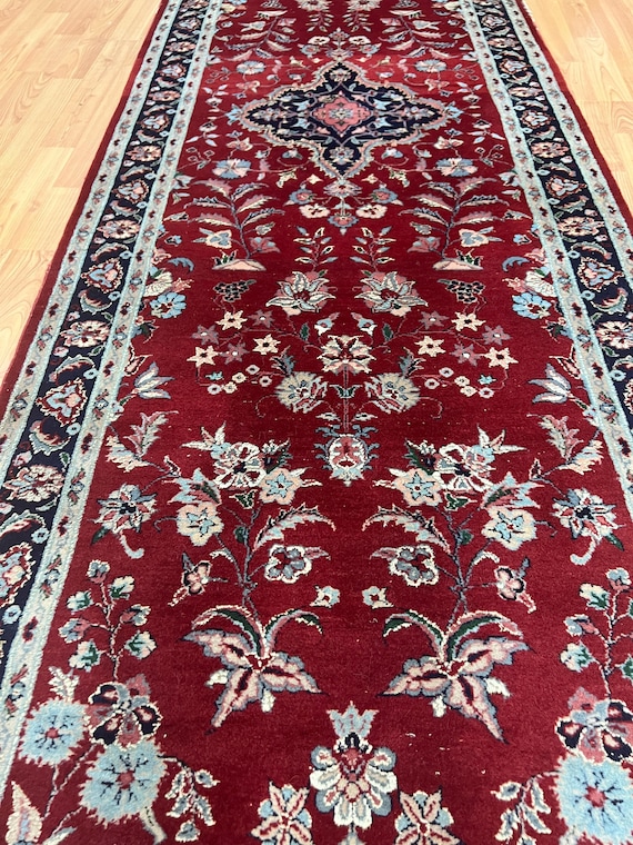2'7" x 10'3" Pakistani Tab riz Floor Runner Oriental Rug - Hand Made - 100% Wool