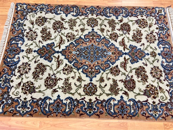 2'3" x 3'3" Turkish Oriental Rug - Full Pile - Wool and Silk - Hand Made