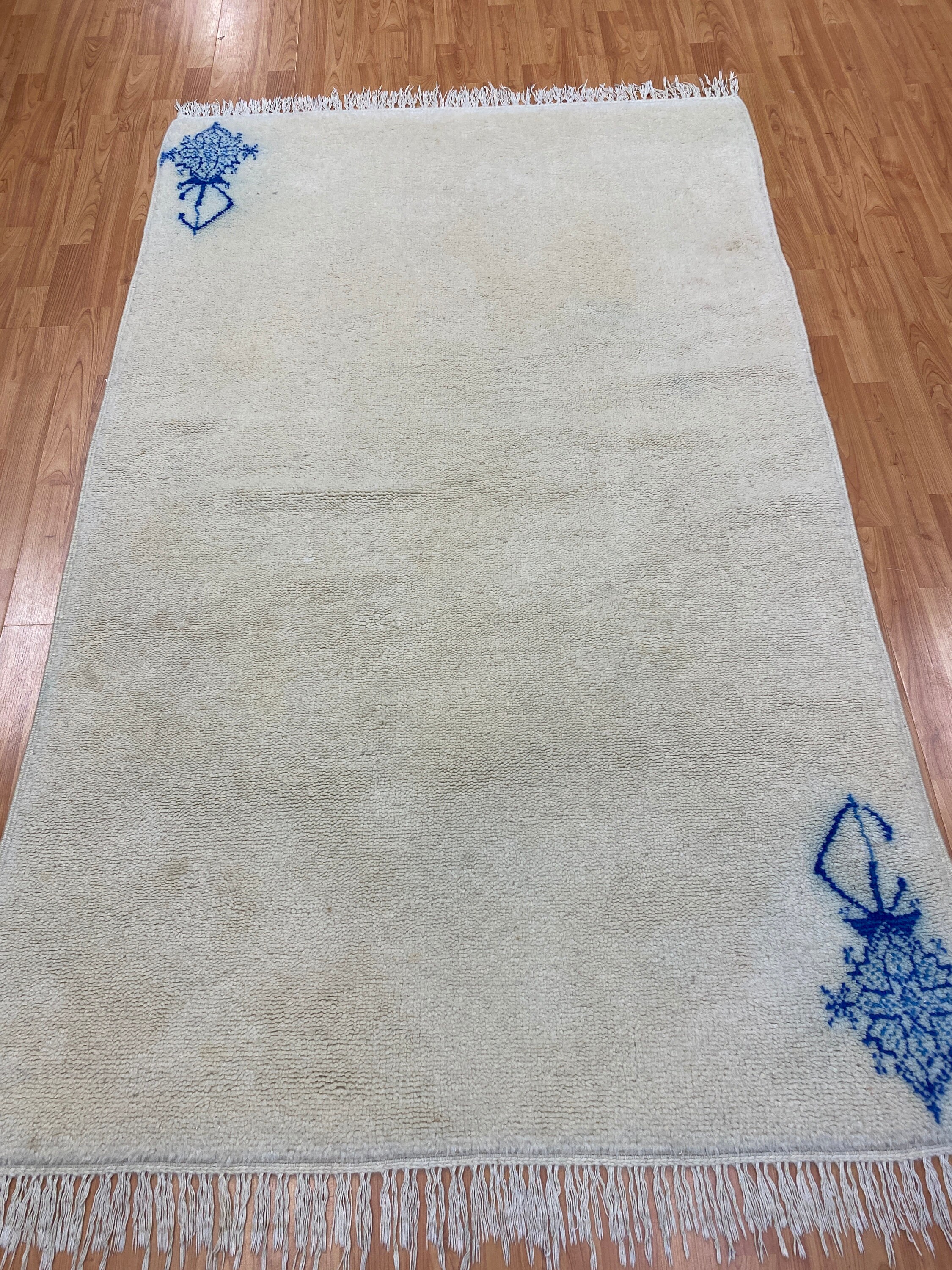 4' x 6'4 Moroccan Modern Design Oriental Rug Full Pile Hand Made