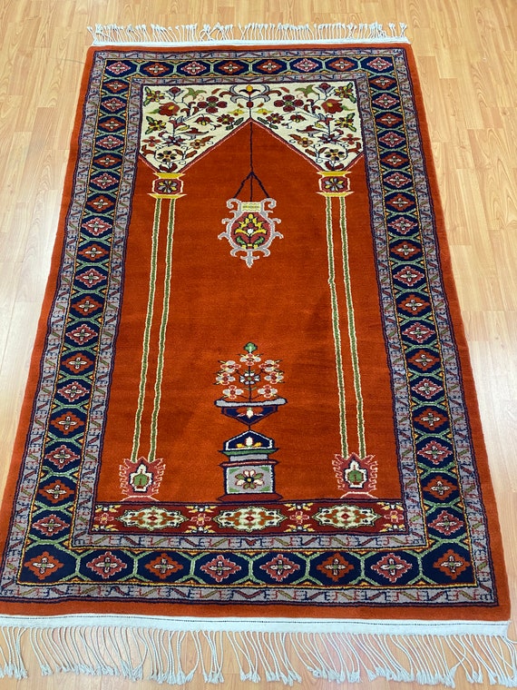 4'1" x 6'3" New Pakistani Prayer Rug Oriental Rug - Hand Made - 100% Wool