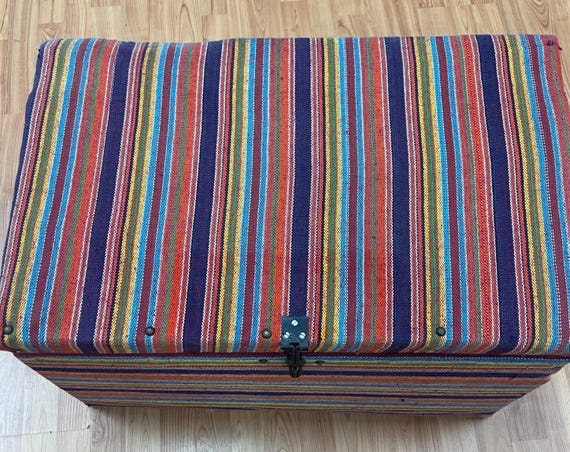Turkish Kilim Storage Trunk - 16" x 19" x 26" - Hand Made
