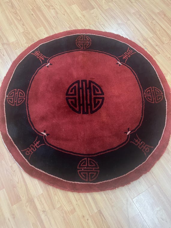 4'1" x 4'1" Round Chinese Art Deco Oriental Rug - Hand Made - 100% Wool