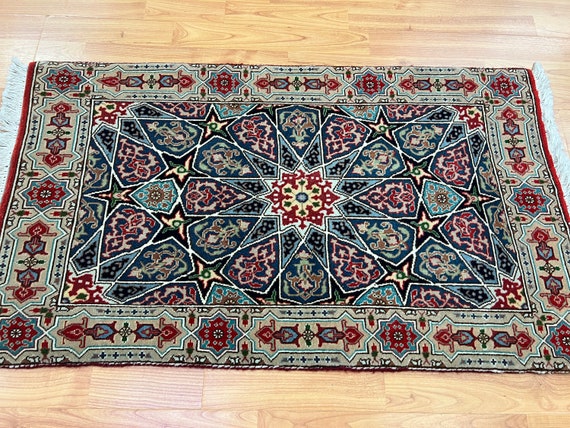 2' x 3'4" Floral Turkish Oriental Rug - Full Pile - Hand Made - Wool and Silk