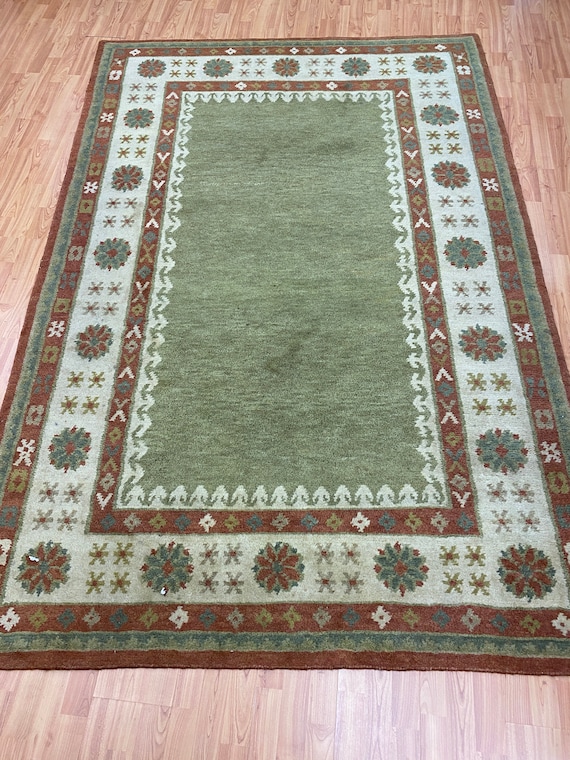 5'6" x 8'3" Nepal Tofangiyan Collection Oriental Rug - Hand Made - 100% Wool