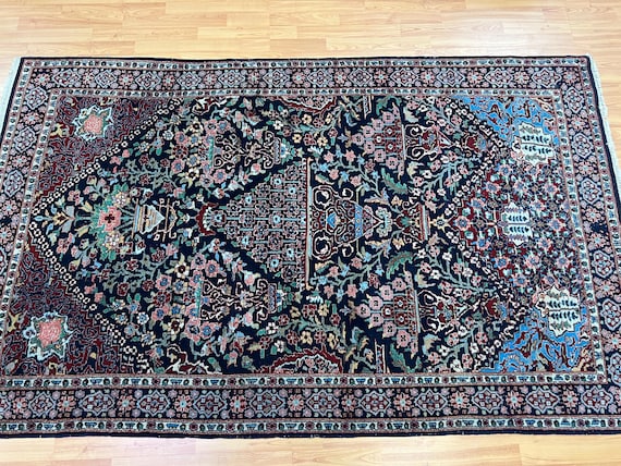 4'6" x 7'6" Antique Turkish Oriental Rug - 1930s - 100% Wool - Hand Made