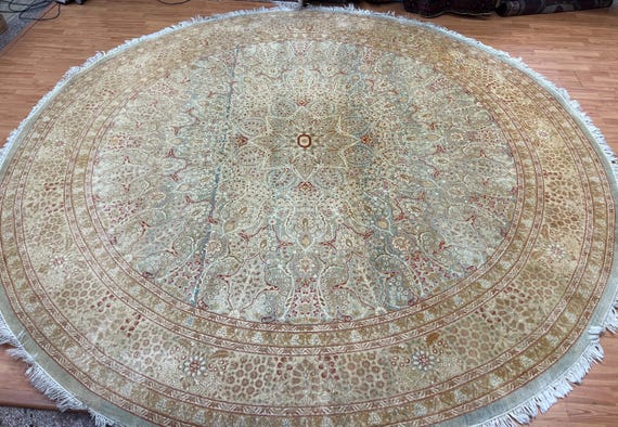 10' x 10' Round Pakistani Tab riz Oriental Rug - Hand Made - 100% Wool