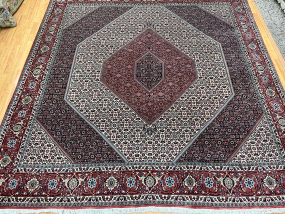 8'3" x 8'8" Square Kurdish Oriental Rug - Hand Made - 100% Wool - Full Pile