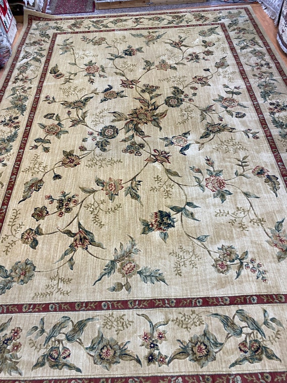 9'8" x 13'6" Belgian Couristan Floral Design Oriental Rug - 100% Wool Full Pile