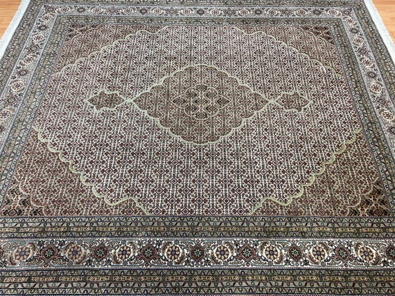 8'1" x 10’ Indian Fish Design Oriental Rug - Hand Made - 100% Wool