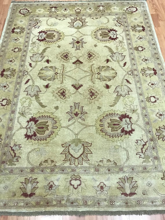 4'10" x 6'6" Pakistani Peshawar Oriental Rug - Hand Made - 100% Wool - Veg Dye